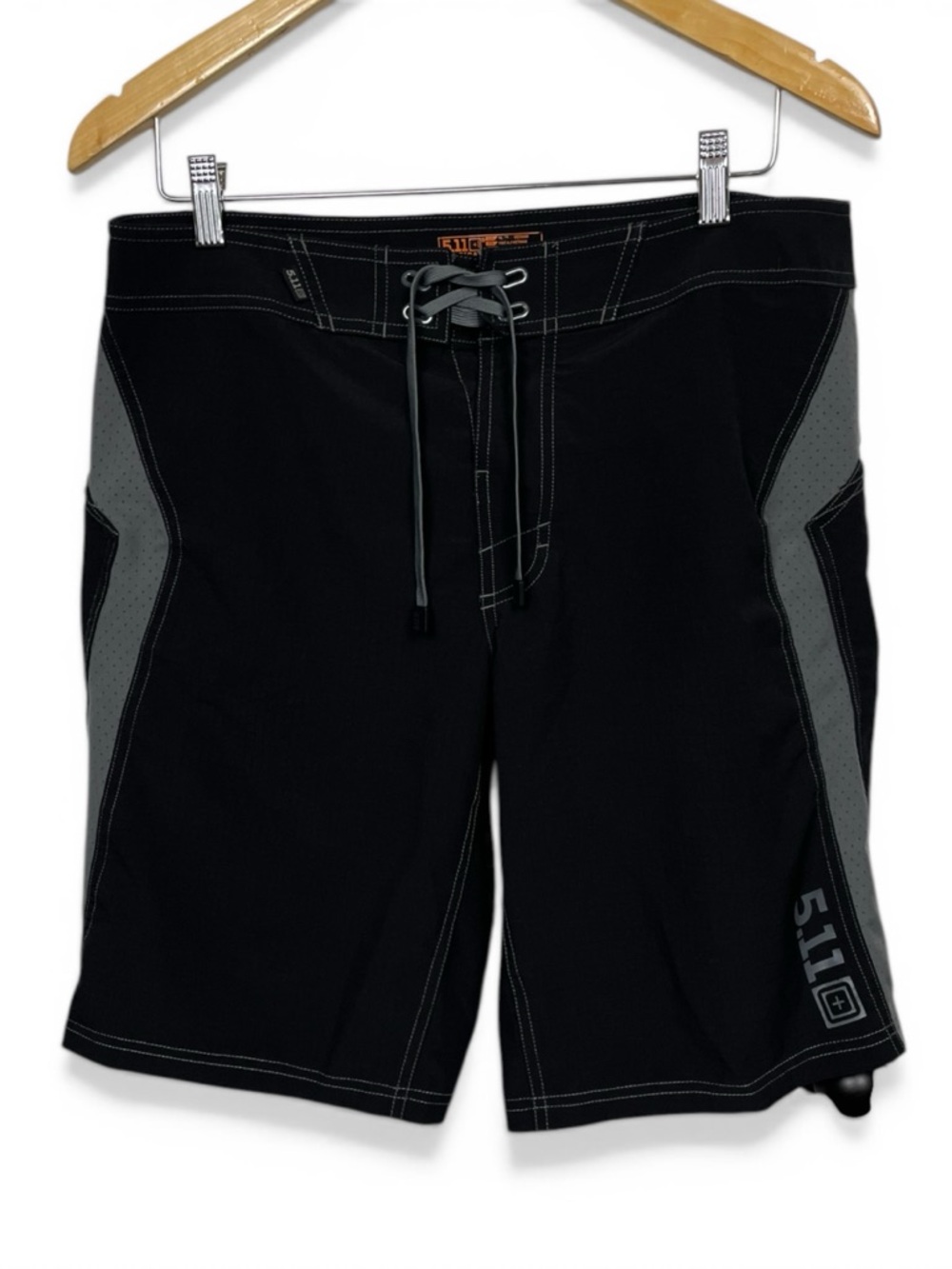 5.11 Tactical Tactical Men’s Black & Gray performance Swim Boardshorts size 33